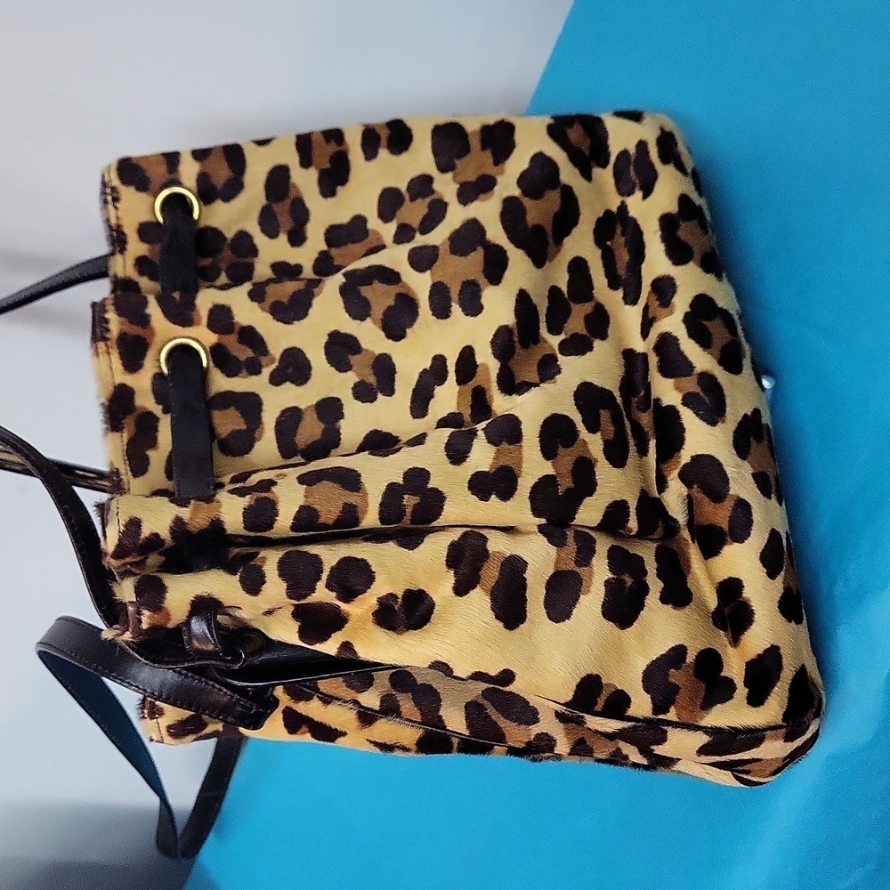Morris Moskowitz Leather Bucket Bag - Picture 4 of 15